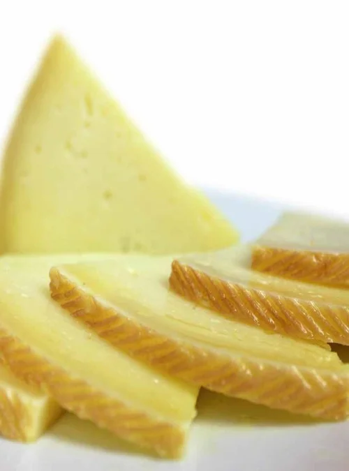 Artisan sheep cheese in extra virgin olive oil - D.O.P. Queso Manchego
