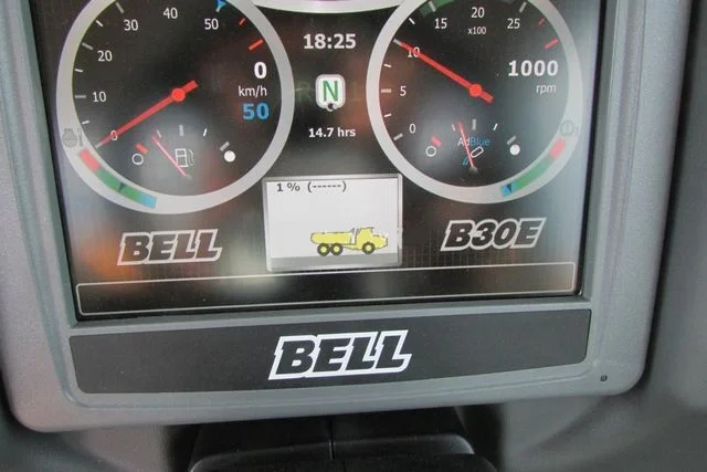 New Bell ADT B30E 6x6 autom. Heckklappe articulated dump truck - Image 6